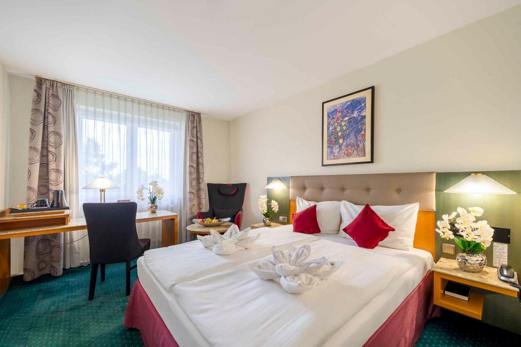 Plaza Inn Blankenburg Ditzingen, Sure Hotel Collection Екстериор снимка