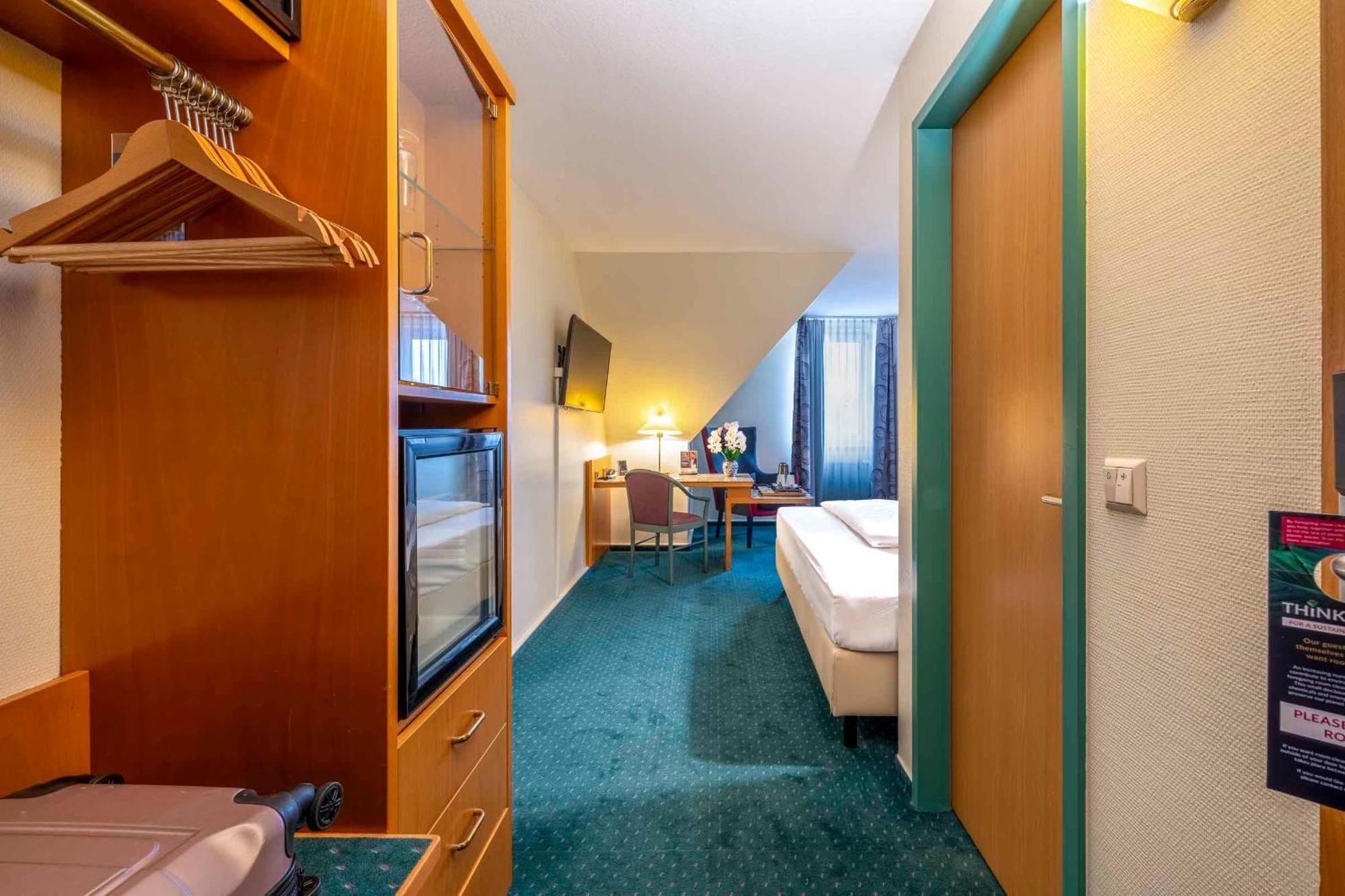 Plaza Inn Blankenburg Ditzingen, Sure Hotel Collection Екстериор снимка