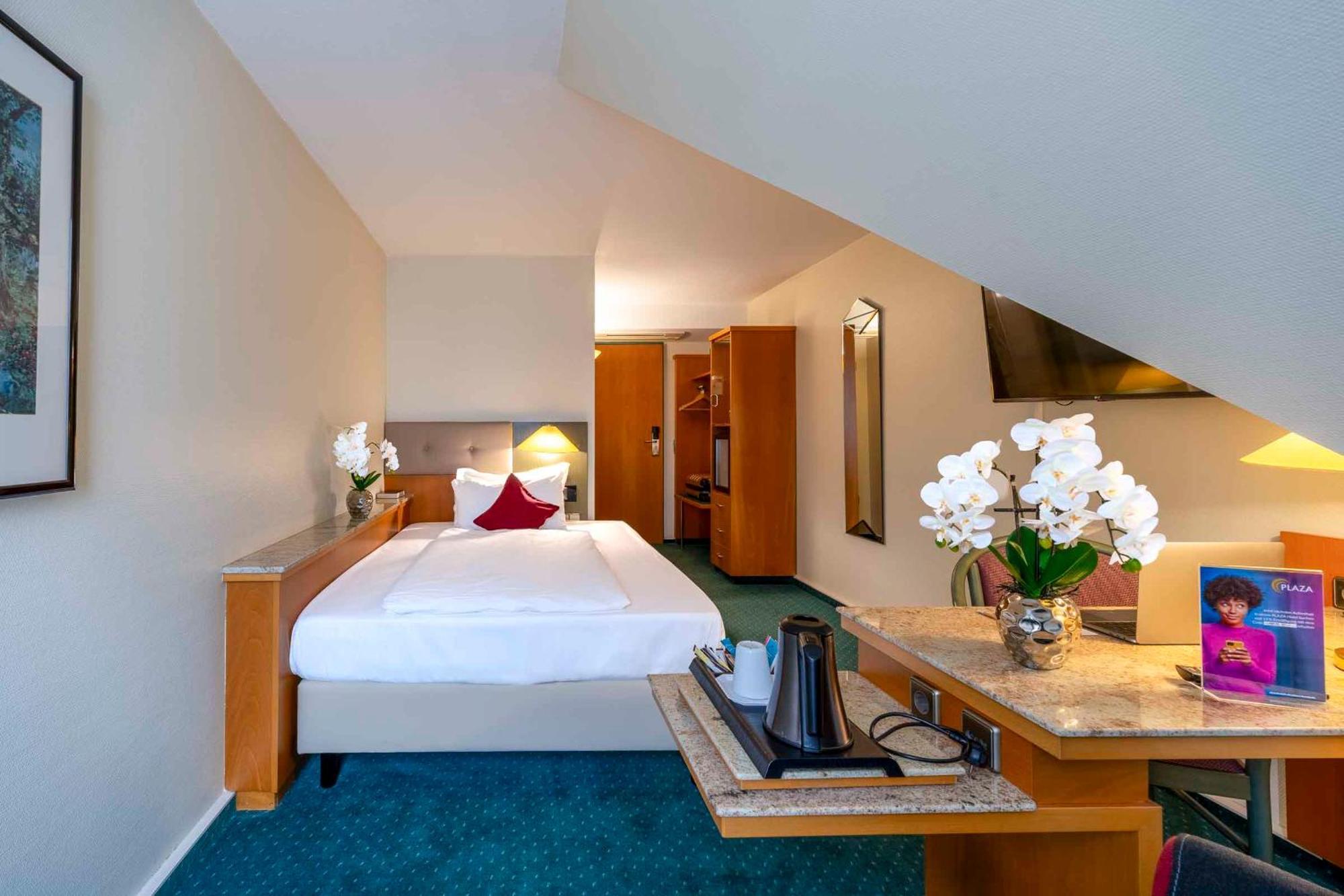 Plaza Inn Blankenburg Ditzingen, Sure Hotel Collection Екстериор снимка