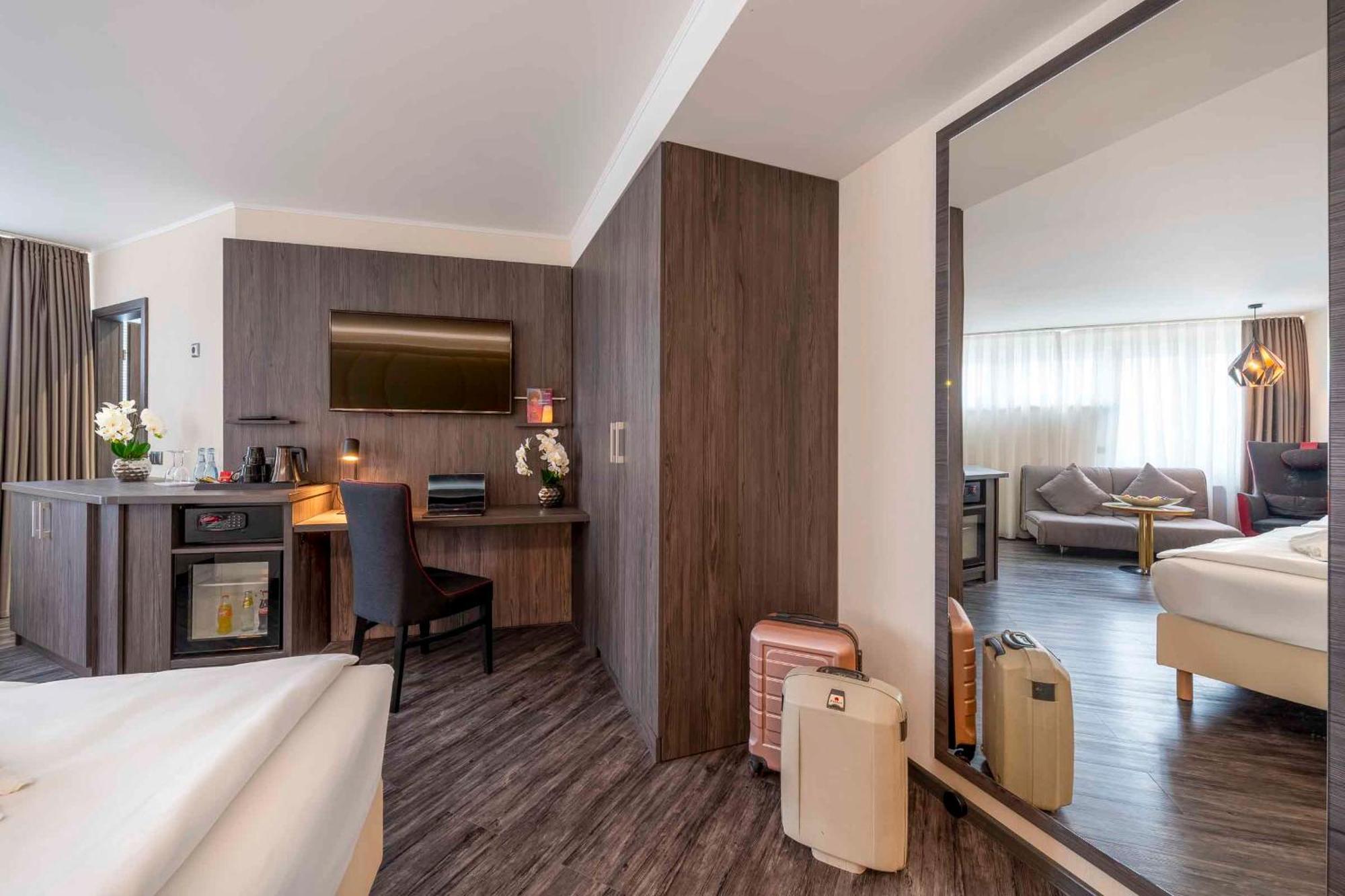 Plaza Inn Blankenburg Ditzingen, Sure Hotel Collection Екстериор снимка