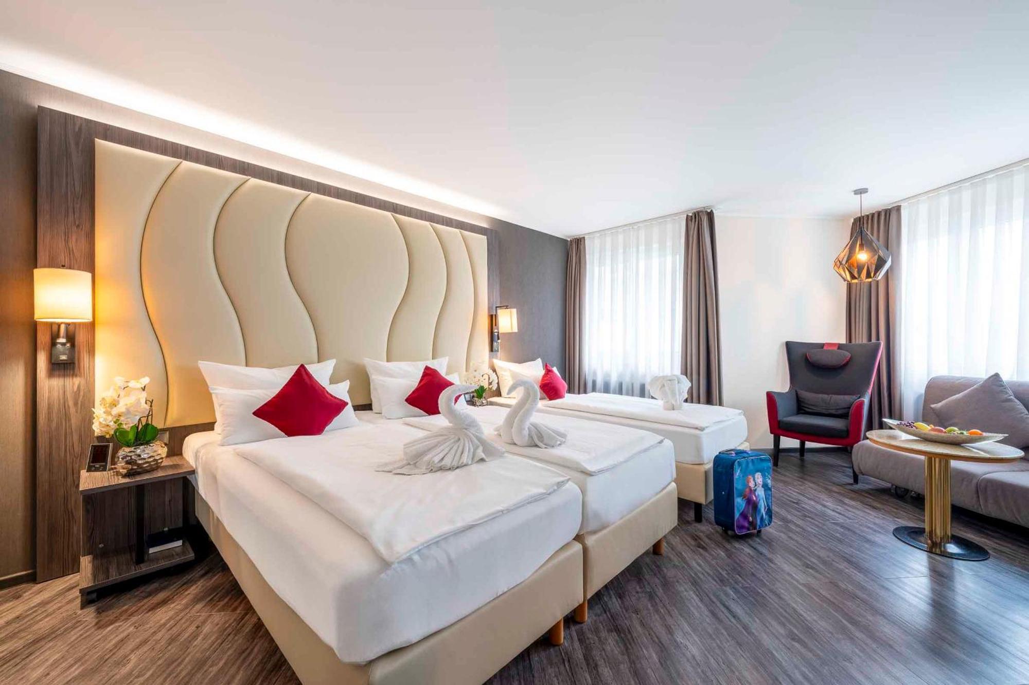 Plaza Inn Blankenburg Ditzingen, Sure Hotel Collection Екстериор снимка