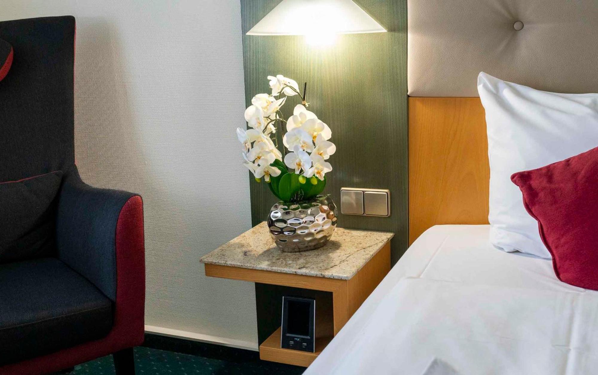 Plaza Inn Blankenburg Ditzingen, Sure Hotel Collection Екстериор снимка
