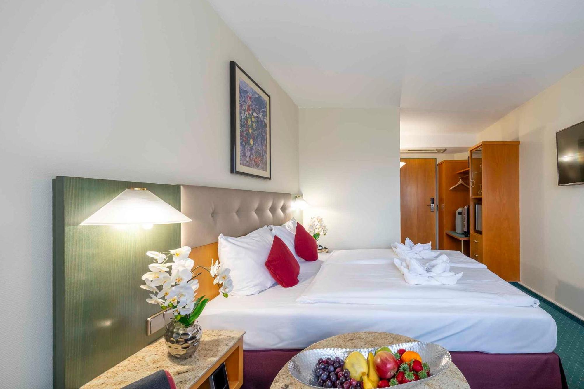 Plaza Inn Blankenburg Ditzingen, Sure Hotel Collection Екстериор снимка