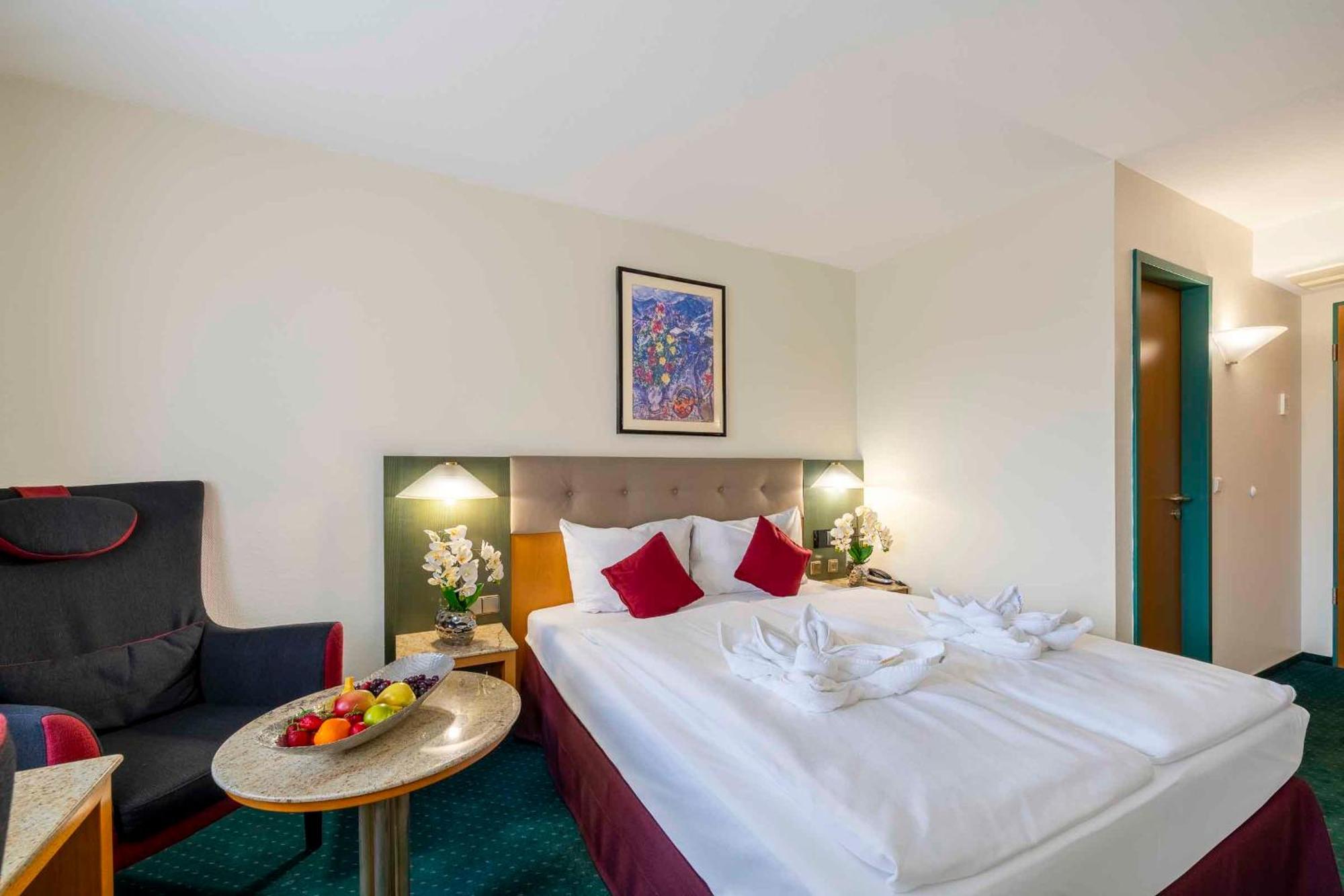 Plaza Inn Blankenburg Ditzingen, Sure Hotel Collection Екстериор снимка