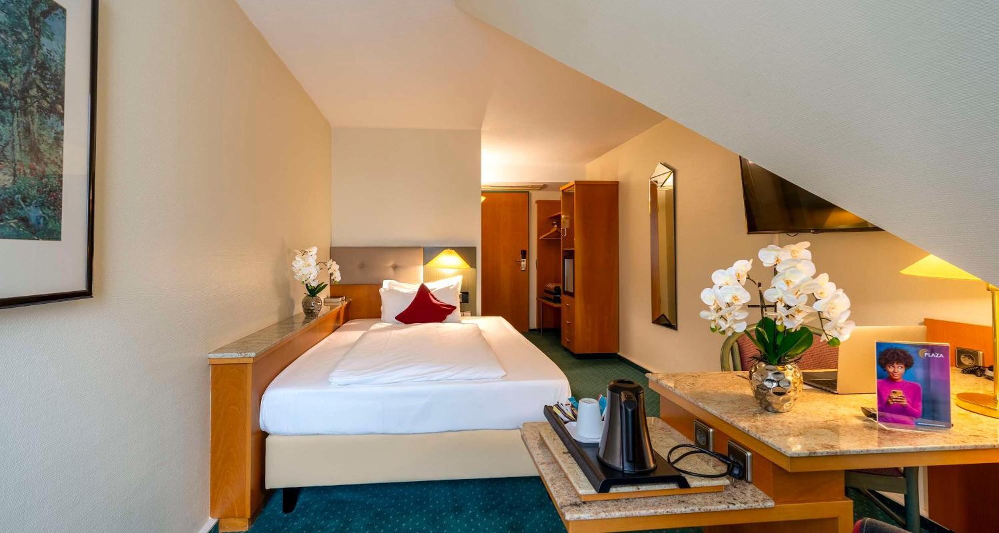 Plaza Inn Blankenburg Ditzingen, Sure Hotel Collection Екстериор снимка
